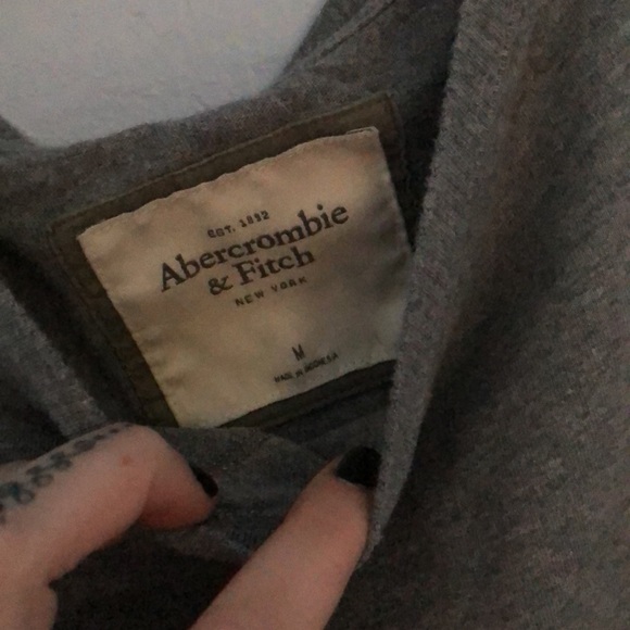 Abercrombie & Fitch off the shoulder comfy top - Picture 2 of 2